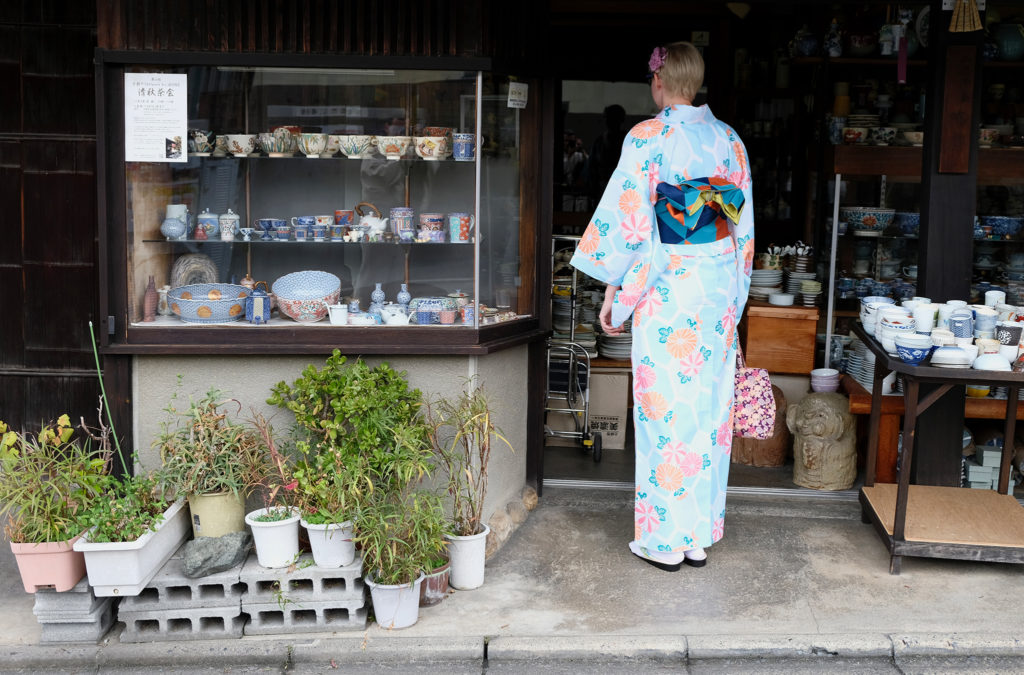 Mrs.in a kimono
